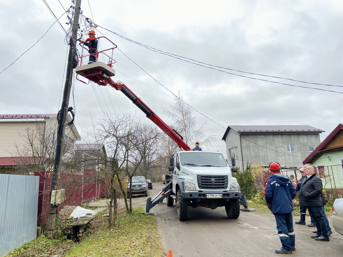 В Красноперекопском районе ведется работа по установке светильников  уличного освещения